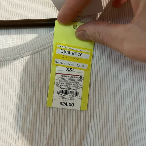 NWT All in Motion lightweight workout top. Size XXL - Picture 5 of 8